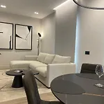 Garibaldi 2 Renovated 1br With Parking, Old Town *