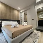 Garibaldi 2 Renovated 1br With Parking, Old Town