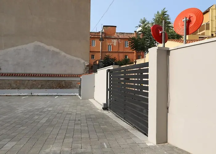 Superior 1br - Fully Renovated&equipped - Prime Centre Location - Garibaldi#2 - Parking Olbia