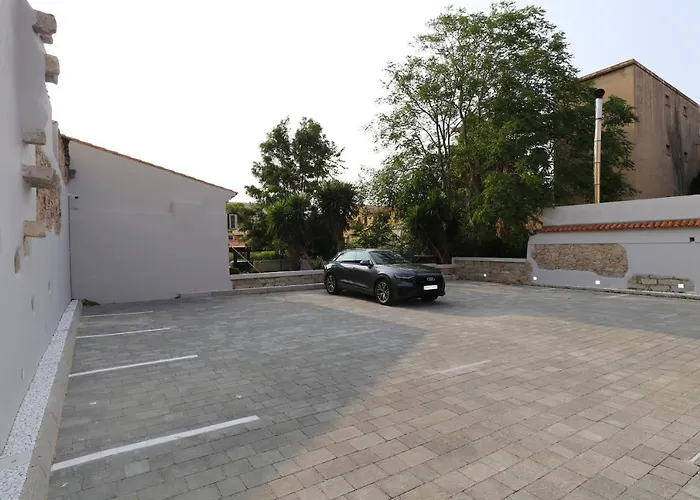 Superior 1br - Fully Renovated&equipped - Prime Centre Location - Garibaldi#2 - Parking * Olbia