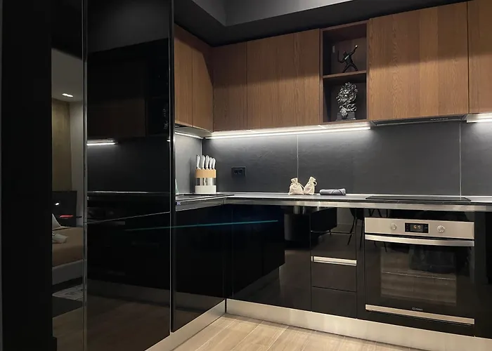 Superior 1br - Fully Renovated & Equipped - Prime Centre Location - Garibaldi#2 - Parking Apartamento Olbia