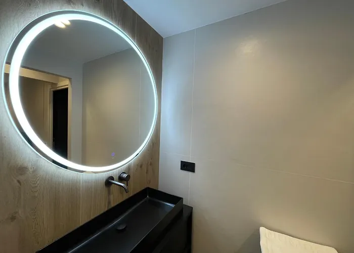 Apartman Superior 1br - Fully Renovated & Equipped - Prime Centre Location - Garibaldi#2 - Parking Olbia