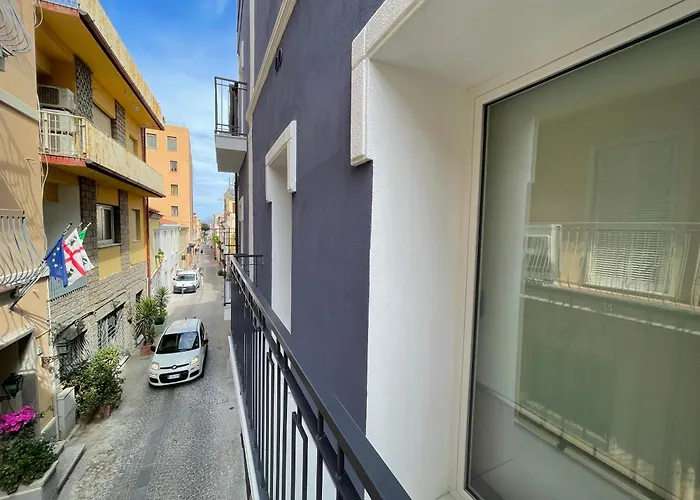 Apartamento Superior 1br - Fully Renovated & Equipped - Prime Centre Location - Garibaldi#2 - Parking Olbia