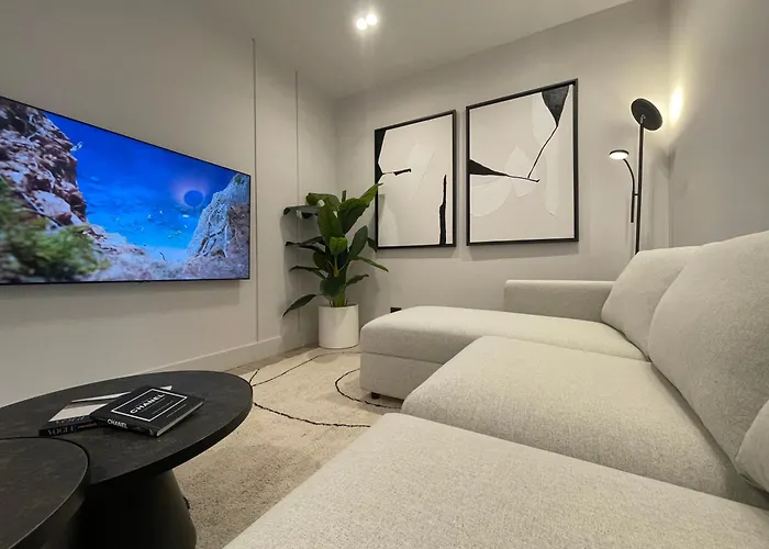 Apartamento Superior 1br - Fully Renovated & Equipped - Prime Centre Location - Garibaldi#2 - Parking Olbia